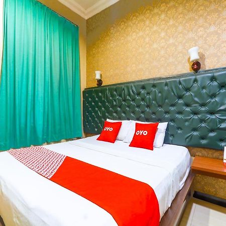 Oyo 90788 Nillo Hotel Kebumen ภายนอก รูปภาพ