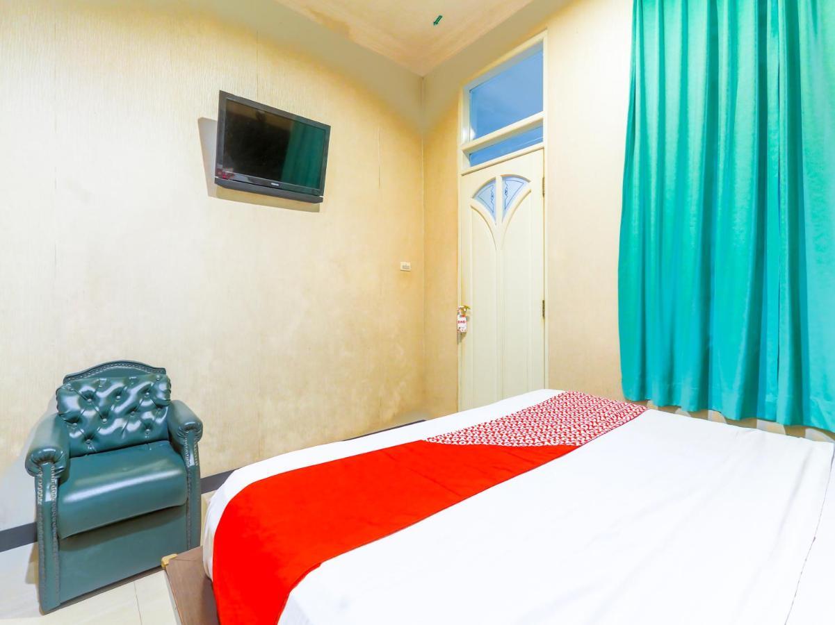 Oyo 90788 Nillo Hotel Kebumen ภายนอก รูปภาพ