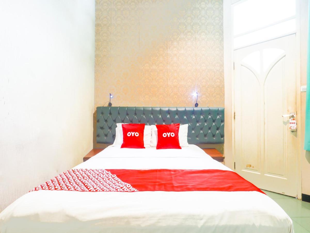 Oyo 90788 Nillo Hotel Kebumen ภายนอก รูปภาพ