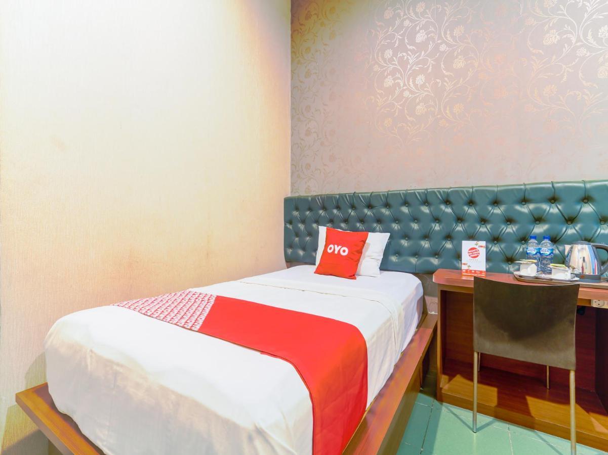 Oyo 90788 Nillo Hotel Kebumen ภายนอก รูปภาพ