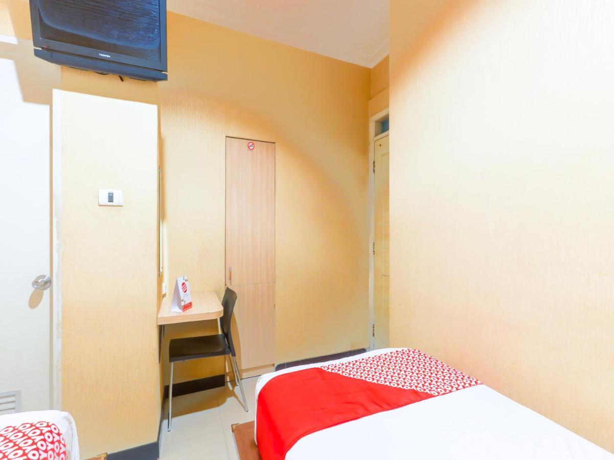 Oyo 90788 Nillo Hotel Kebumen ภายนอก รูปภาพ
