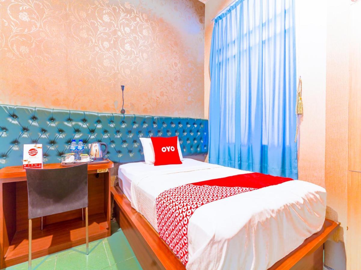 Oyo 90788 Nillo Hotel Kebumen ภายนอก รูปภาพ